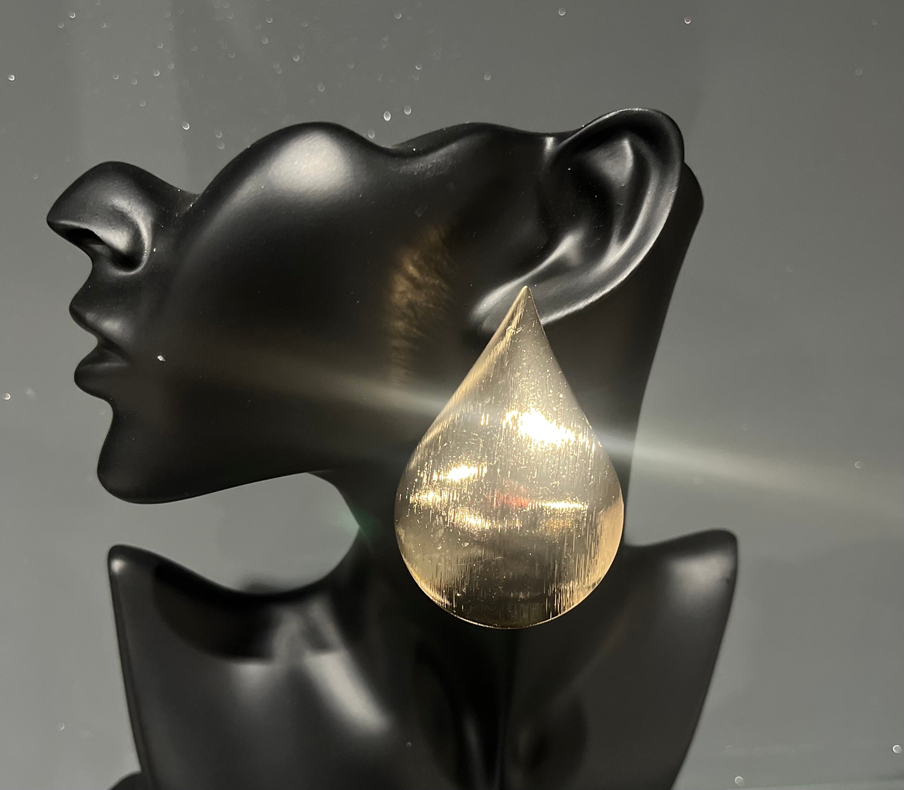 Gold Raindrop Inspired Earring