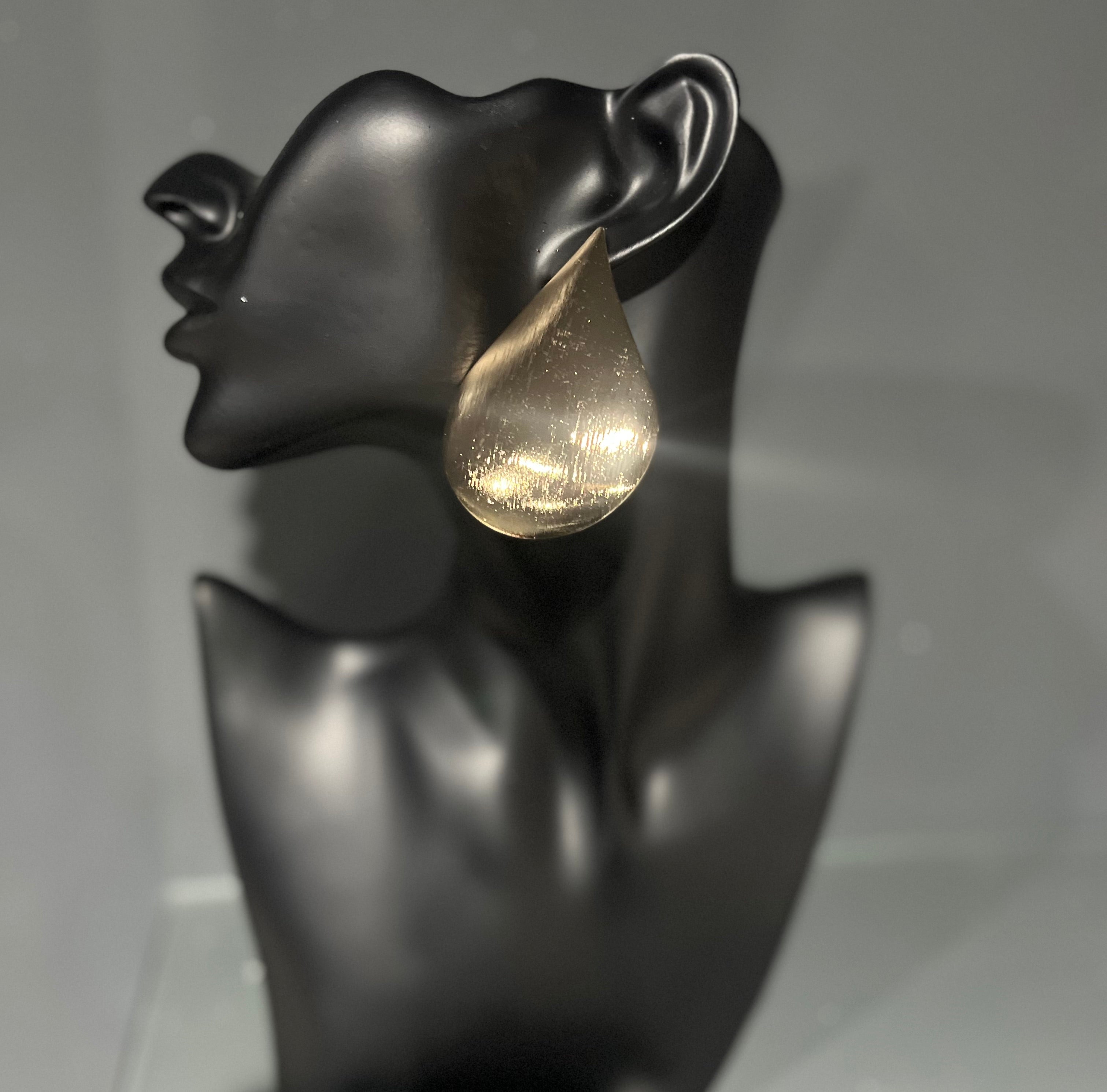Gold Raindrop Inspired Earring