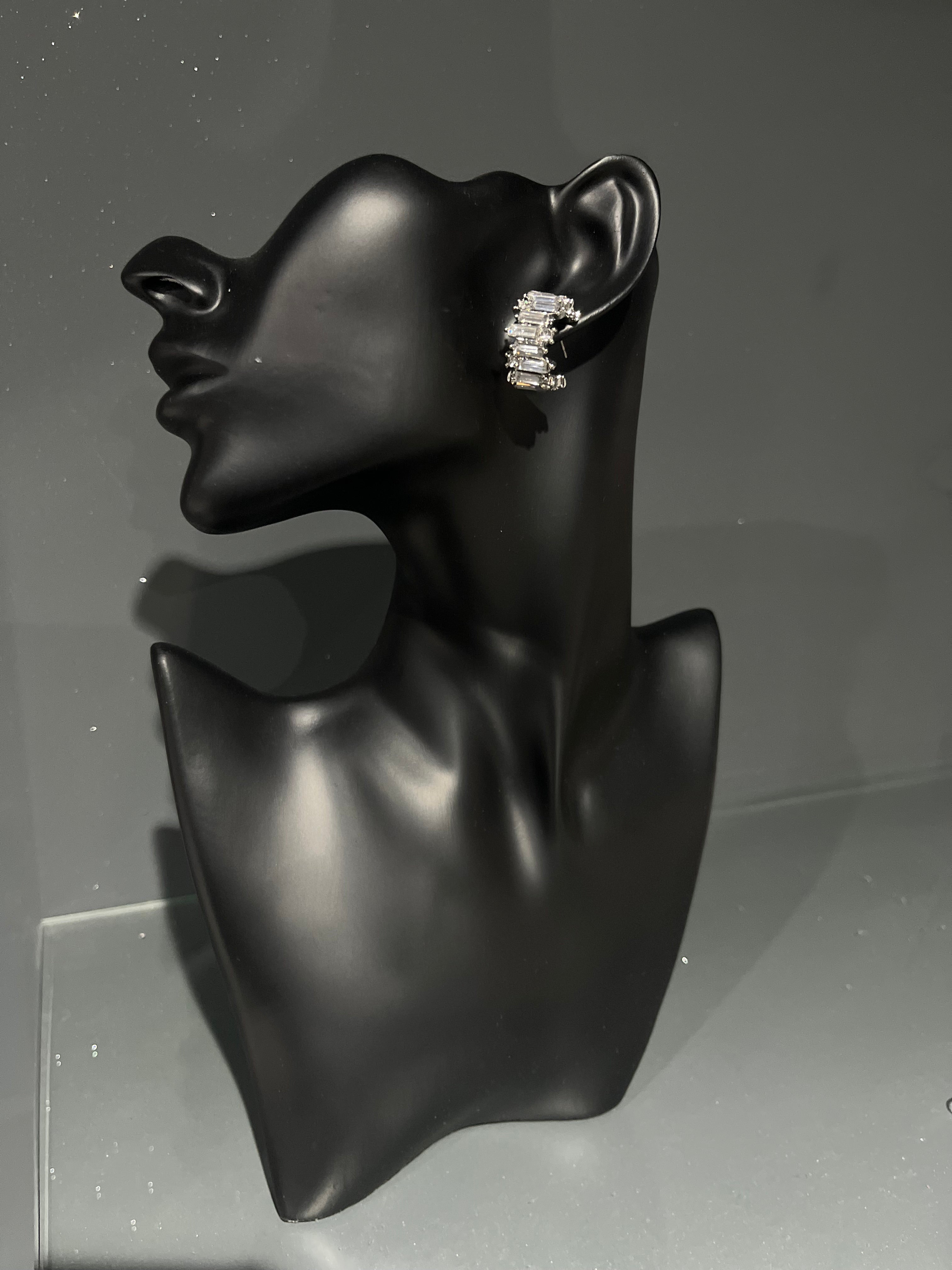 Silver 'Shiny C' style Earring