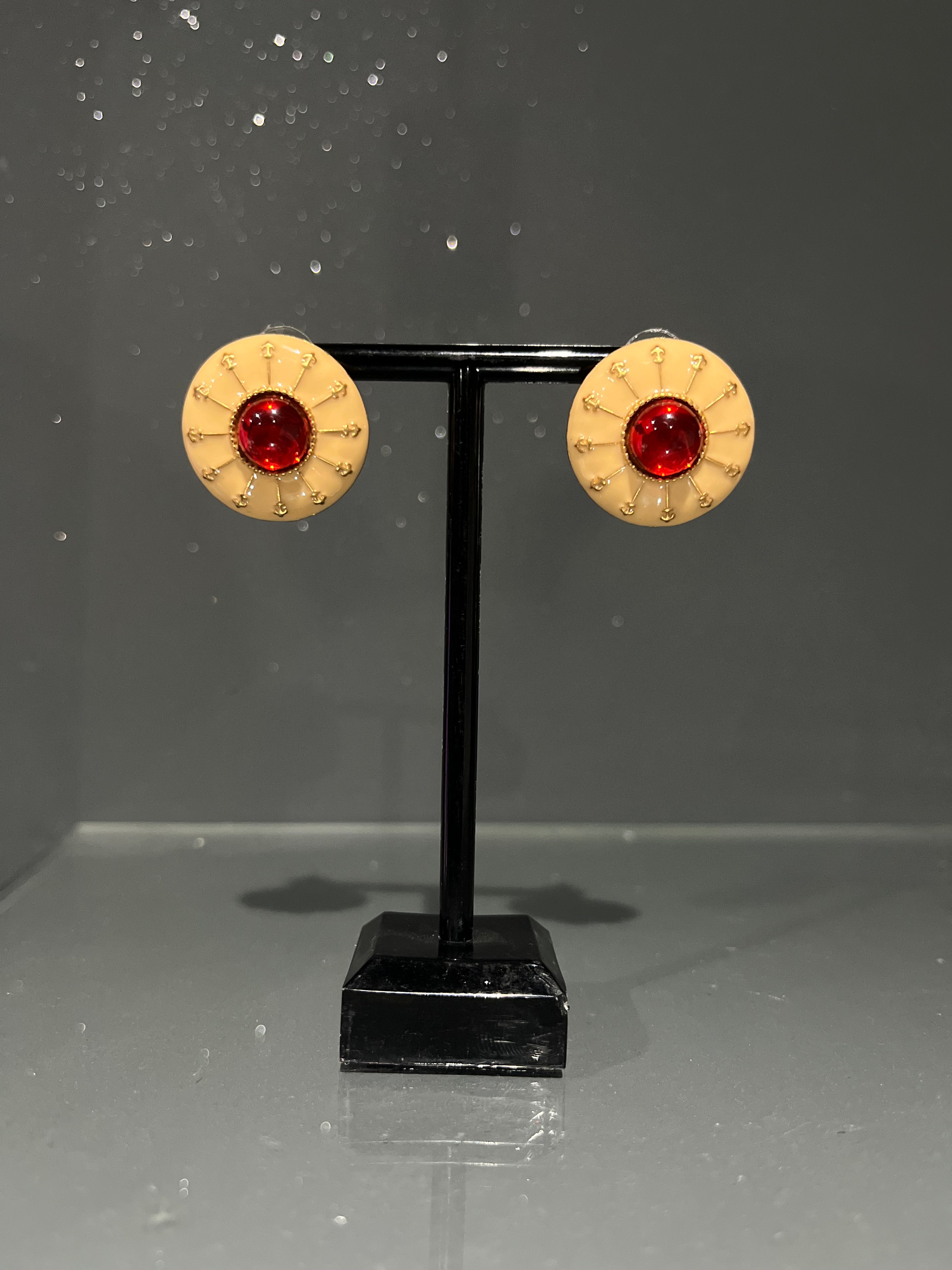 Round Red & Beige Stud Earring