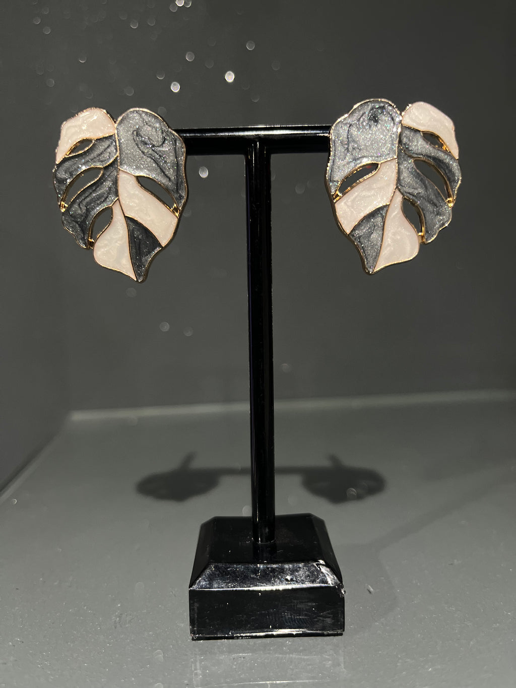 Silver & Black Leaf Earring